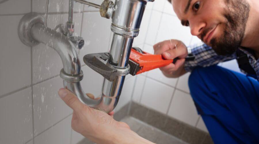 Professional emergency plumbing in Fowler, MI